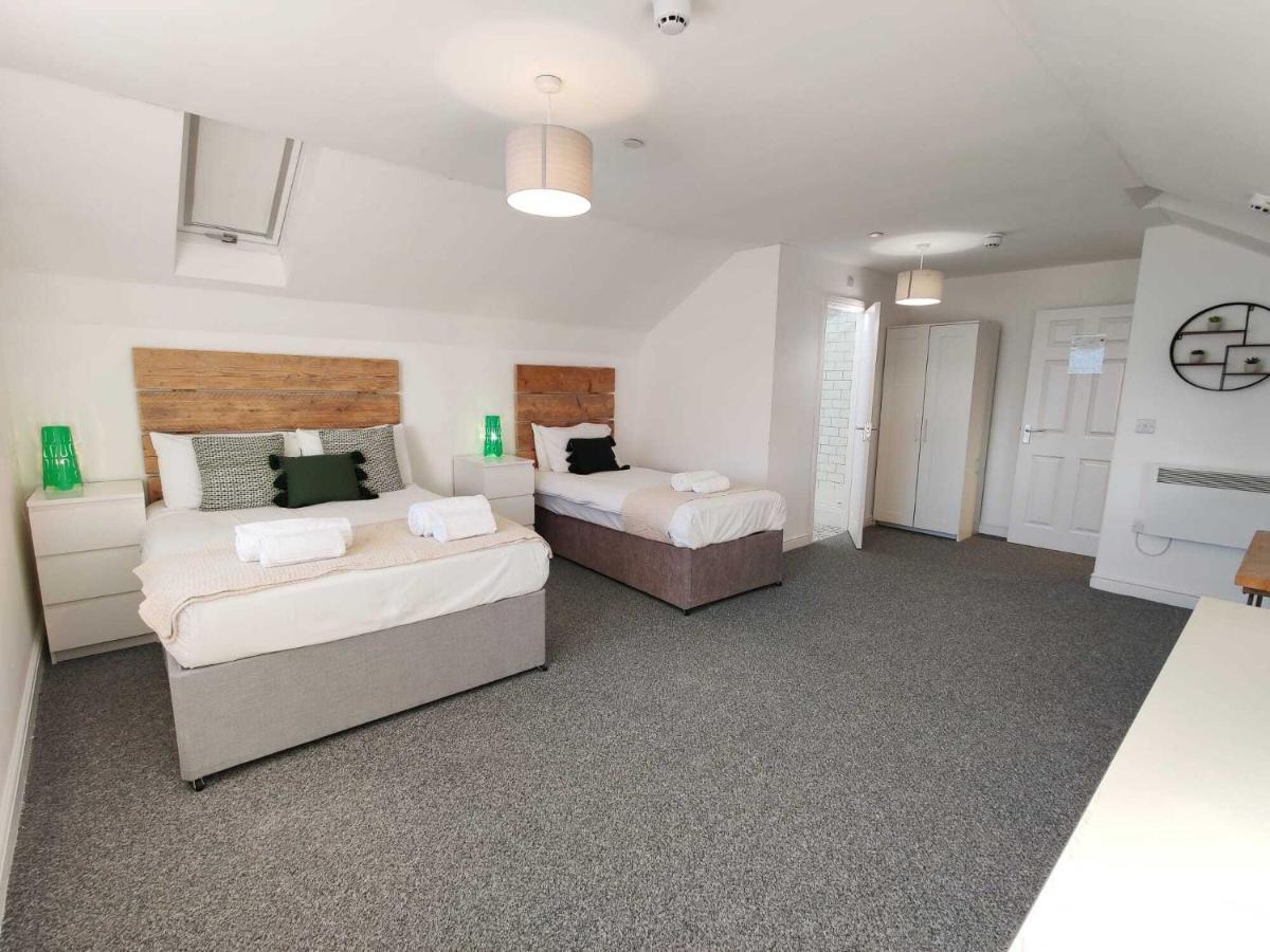 2 Ensuites, Garden, Smart Tv'S In All Rooms! 斯旺西 外观 照片