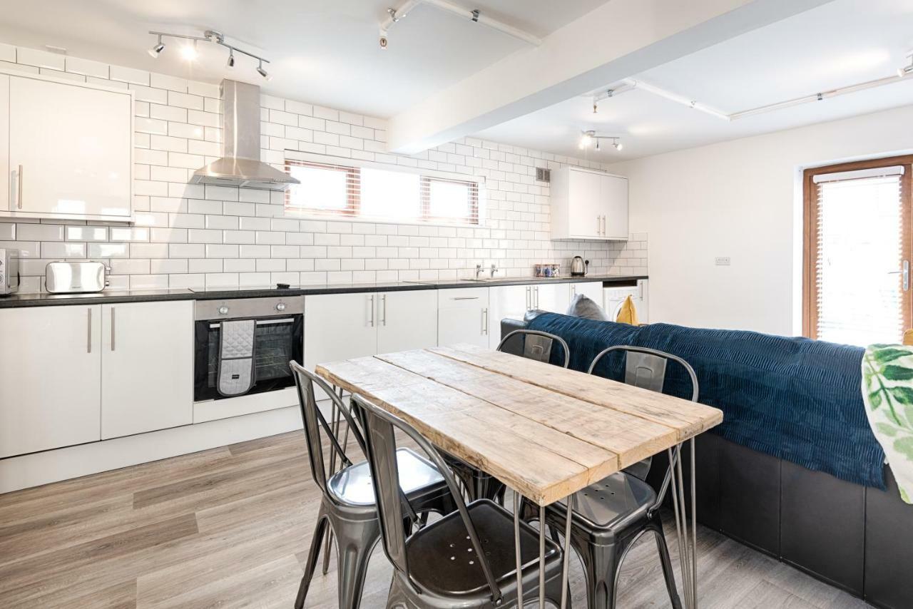 2 Ensuites, Garden, Smart Tv'S In All Rooms! 斯旺西 外观 照片